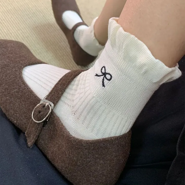 蝴蝶结少女狠狠心动了!超piu亮的小短袜夏季薄款透气吸汗可爱风