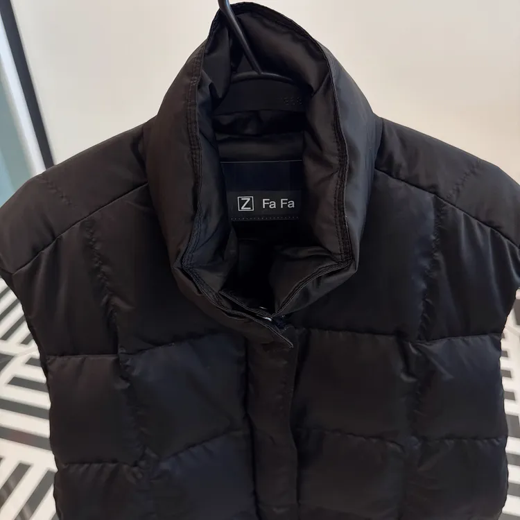 ZHOUFAFAI百搭气质款洋气马甲