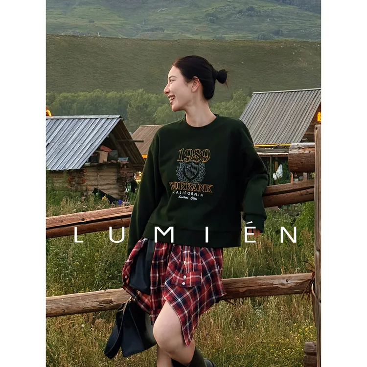 【LUMIEN 新品】“常青藤”美式复古刺绣印花卫衣LX5GYY052