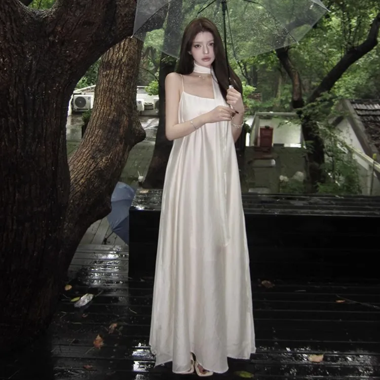 2025新款度假风穿搭白色无袖吊带连衣裙夏季法式初恋气质长裙4412