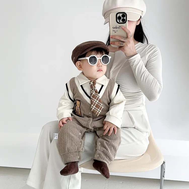 可爱长爬英伦春秋学院风男哈衣幼儿休闲外穿假两件连体衣婴儿潮款