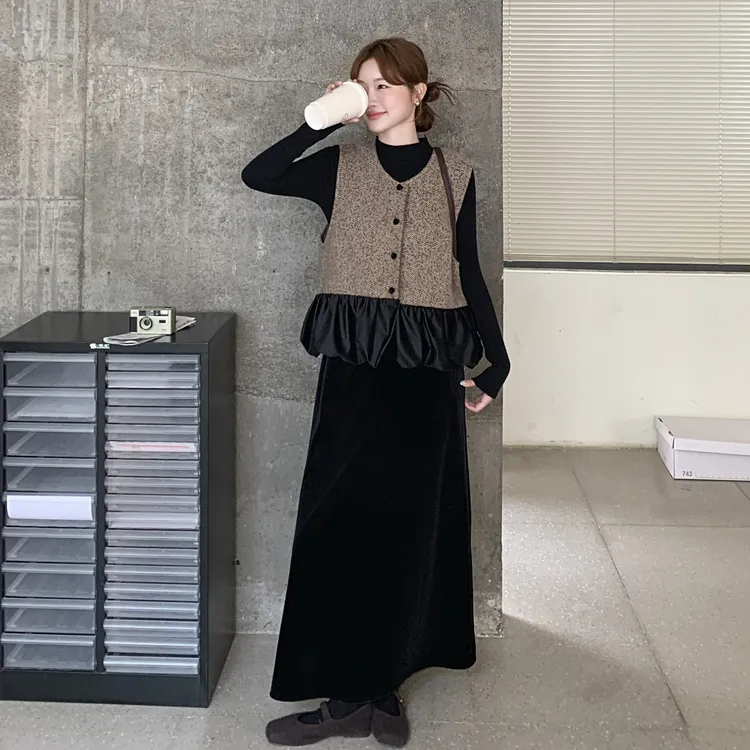 法式小香风马甲套装女2025秋季高级感气质打底衫丝绒半身裙三件套