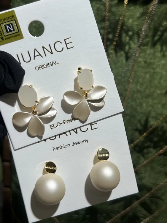 非金属树脂耳饰 白色百搭耳环植物花卉轻奢饰品爱心/水滴耳饰