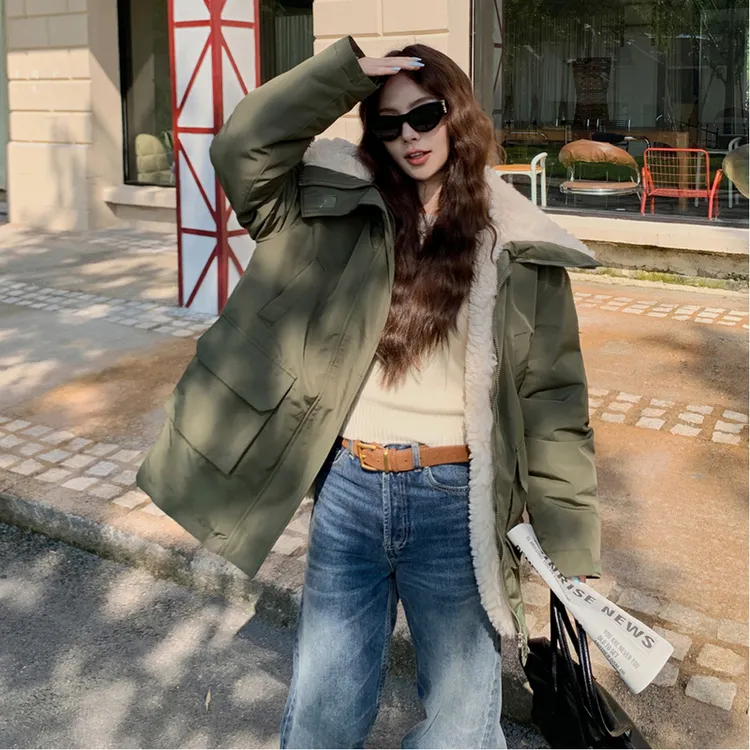 羊羔毛加厚工装派克服保暖棉服2025新款中长款纯色学生棉袄外套女