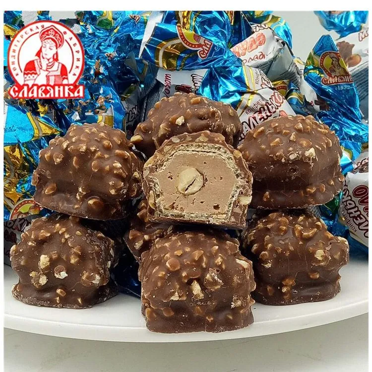 俄罗斯混合奶罐巧克力味进口零食榛仁夹心糖牛奶巧克力零食批