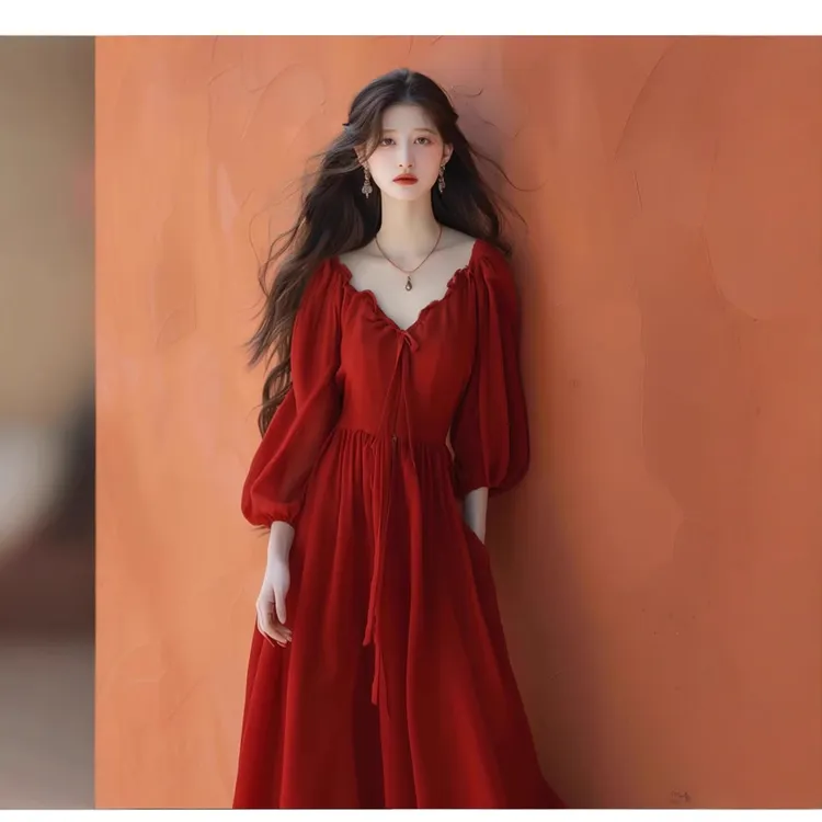 2025新款微胖mm海边法式红色V领连衣裙系带收腰a字裙子大码女装
