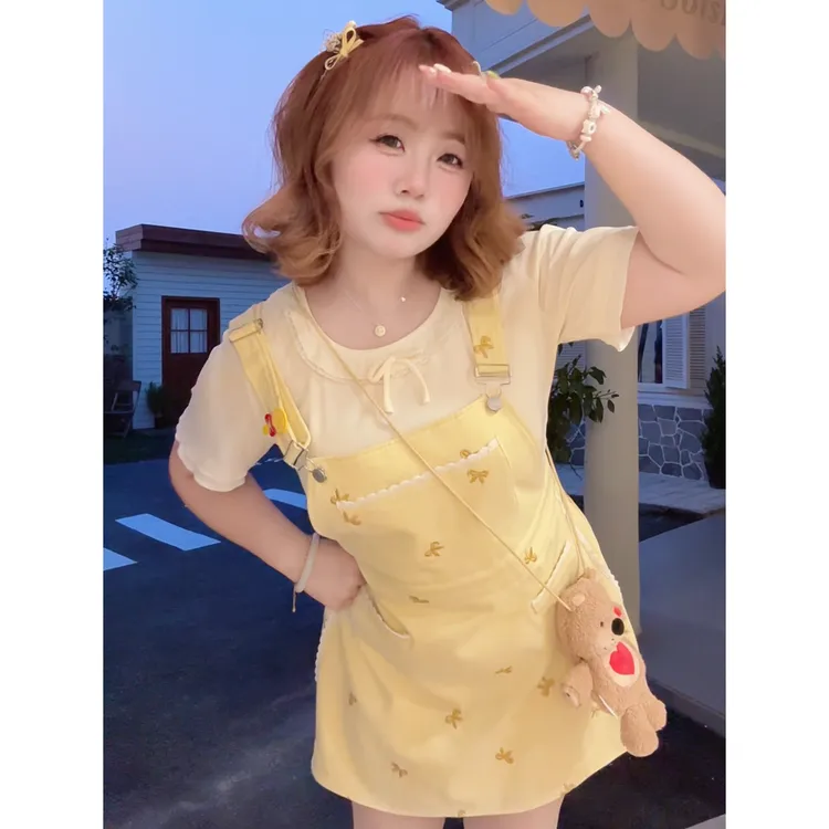 【现货】【小甜豆】大码甜妹夏胖mm正肩T恤减龄重工刺绣背带裙套装
