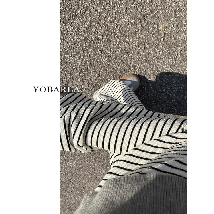 白色条纹直筒休闲裤女秋冬大码胖mm宽松显瘦慵懒垂感拖地阔腿裤子