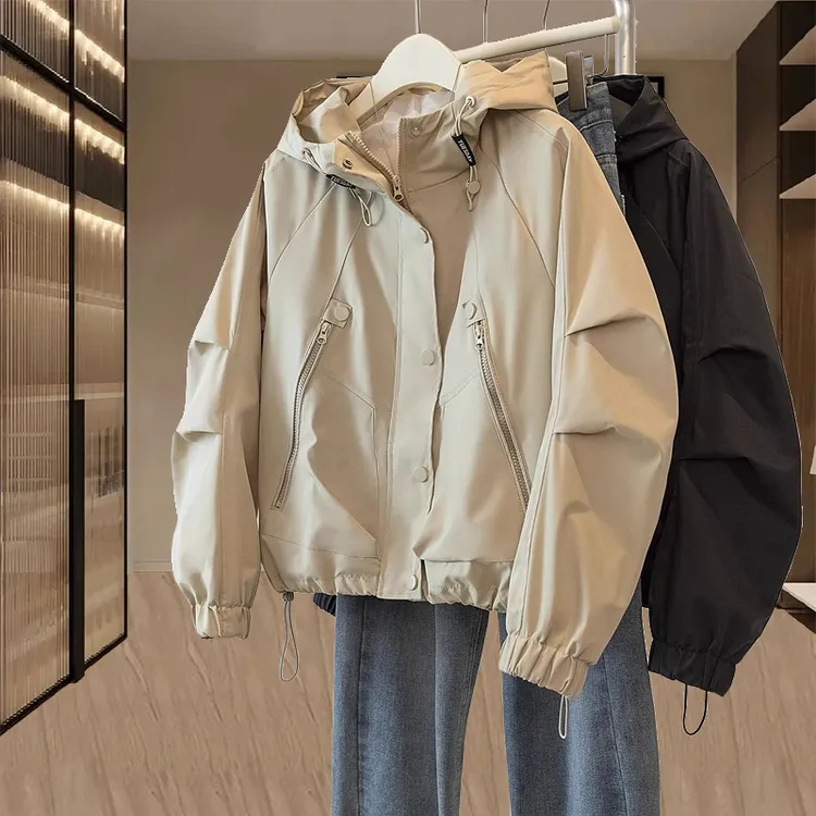 2-300斤胖mm欧货夹克外套女2025春秋新款宽松显瘦连帽冲锋衣