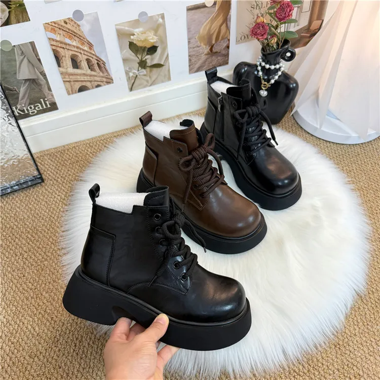 小个子厚底低帮短靴女2025秋冬季新款增高英伦风不累脚爆款马丁靴