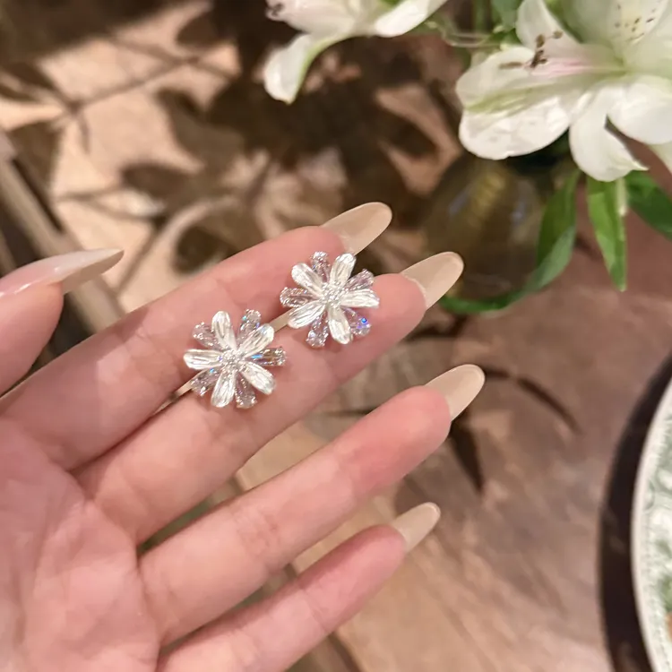 铜合金锆石耳饰 淡花琉璃 闪钻精致花朵耳环女2026新款设计感耳饰