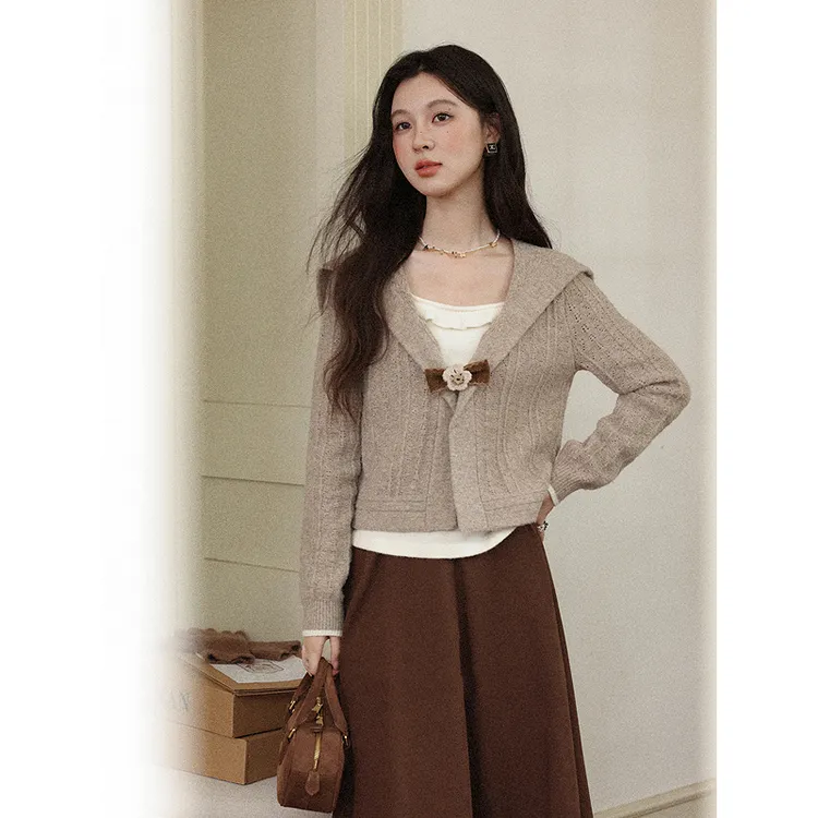 【大码】1379假两件咖色短款毛衣开衫女秋装气质美拉德上衣