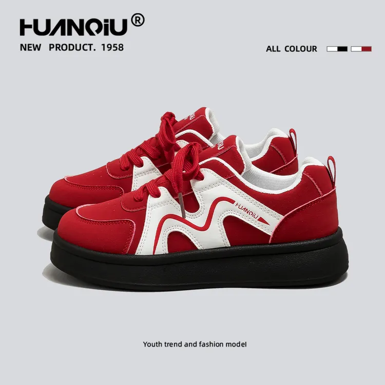 环球本命年设计感百搭红色板鞋女2026新款时尚新年休闲鞋子HC6806