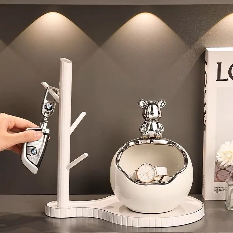 轻奢高档入户门口玄关放钥匙置物架收纳摆件鞋柜可爱小熊装饰