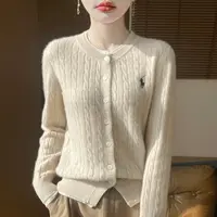 厚款针织常规款宽松型刺绣衫短款常规圆领纯色针织羊毛开衫女外套