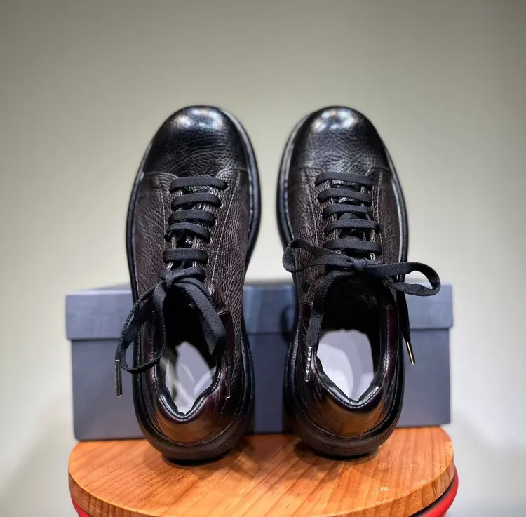 新款男士水洗手工马皮德比鞋复古风格系带厚底轻盈个性大头潮鞋