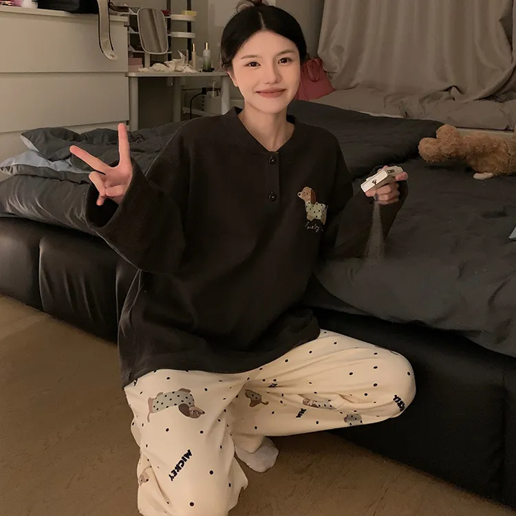 2025年新款长袖女士睡衣卡通春秋冬季德绒大码家居服套装可外穿
