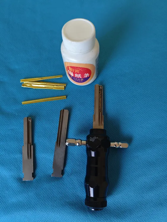 AB卡巴锁单排正槽，，反槽，小卡巴四用开锁维修工具，带锡纸一瓶