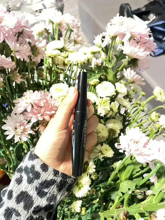 菲诗小铺经典黑杆睫毛膏