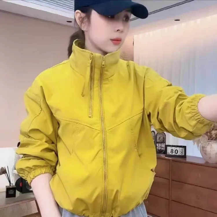 972女士2025外套冲锋衣短款休闲百搭小个子