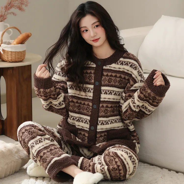 睡衣女秋冬款冬季珊瑚绒家居服法兰绒加厚款冬天大码加绒保暖套装