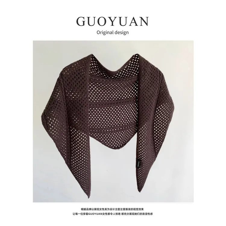 GUOYUAN“氛围感”镂空三角巾秋冬季护颈围巾羊毛披肩PJ1919