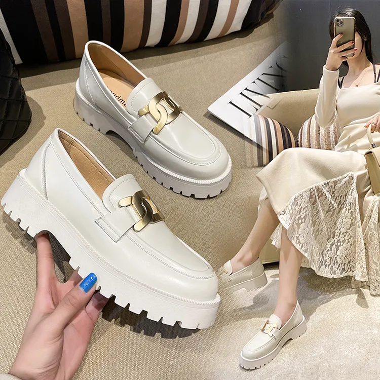 超软白色厚底乐福鞋2025新款英伦风法式复古一脚蹬女小皮鞋百搭