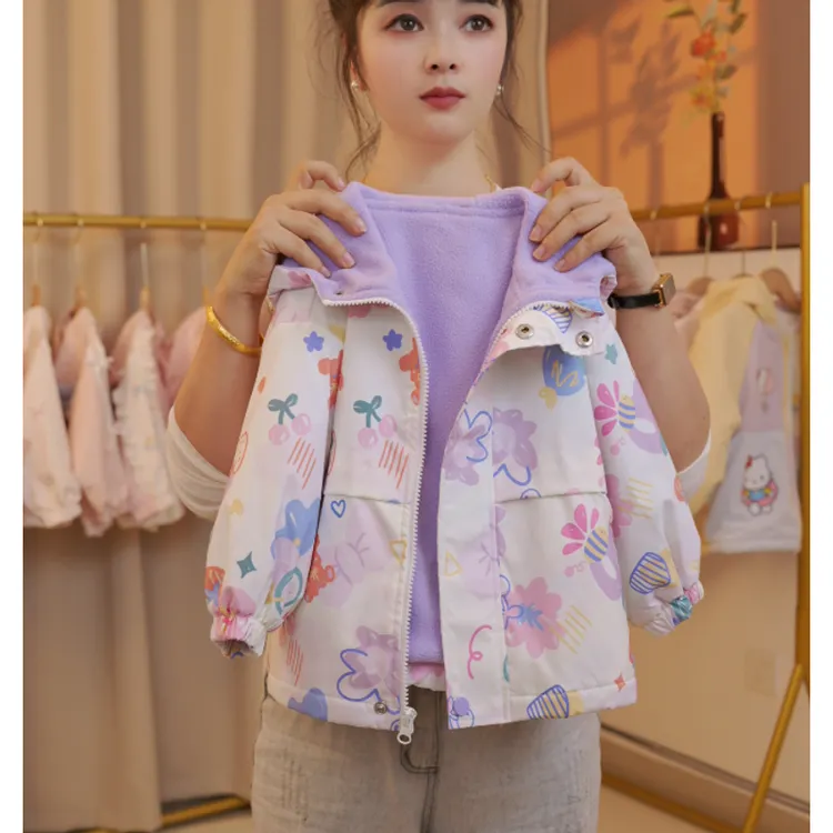 女童外套秋冬款2025新款洋气宝宝连帽上衣小童衣服秋装儿童冲锋衣