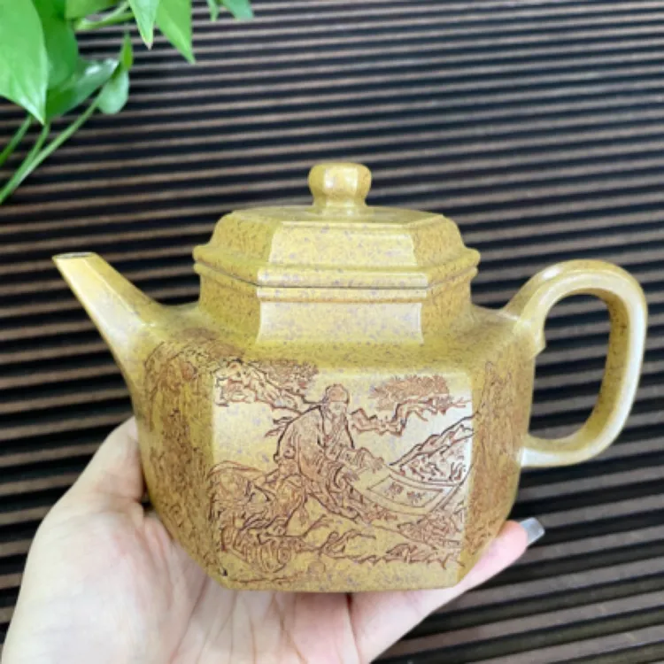 新品力荐 王春洪老师【六方德钟」 泥料：龙骨金砂 容量：470cc 