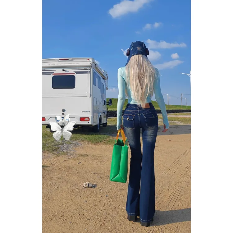 【后口袋深蓝微喇叭】AOAOMISSSHOP鳌鳌家 /秋款修身弹力牛仔裤37-1