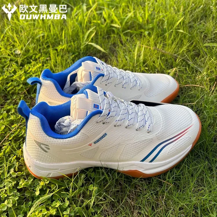 欧文黑曼巴羽毛球鞋男款轻便回弹减震专业训练透气网面运动比赛