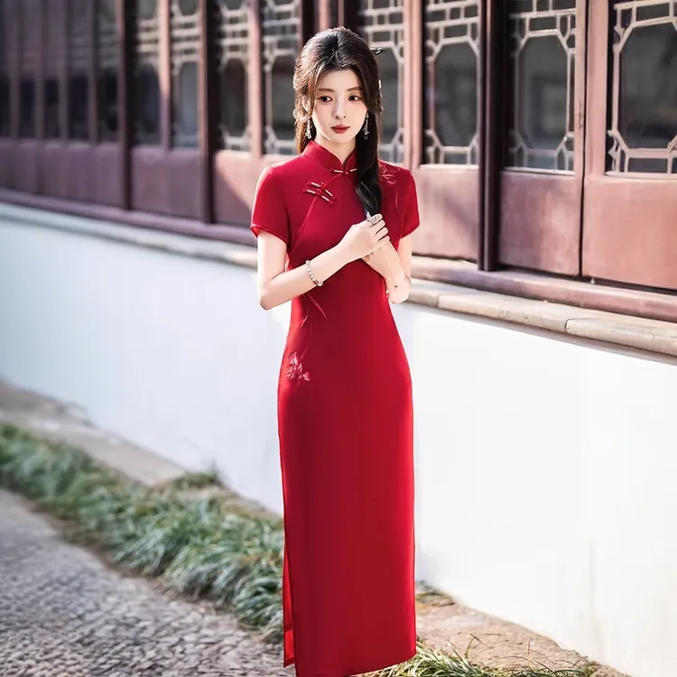 新中式复古国风红色敬酒服改良旗袍连衣裙女2025新款高考送考妈妈