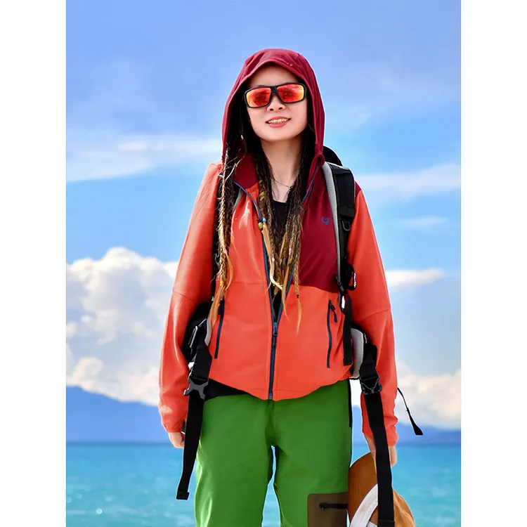 北京森林户外保暖搭子山系拼色300G双面摇粒绒连帽抓绒衣外套女式