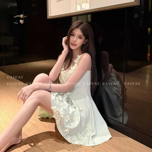 FAY【薄荷之夏】仙女气质淑女风A字摆立体花朵针织吊带连衣裙