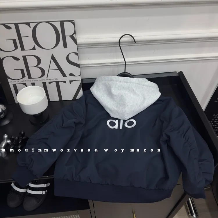 儿童秋季新款2025男童棒球服连帽外套拉链衫中大童