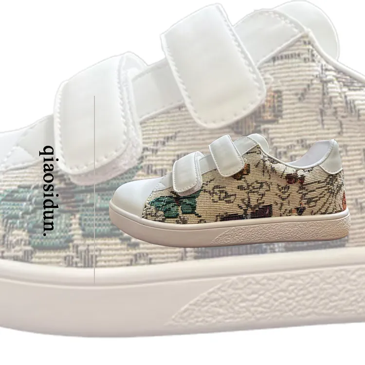 Qiaosidun2025款刺绣休闲圆头小众平底文艺感童鞋时尚