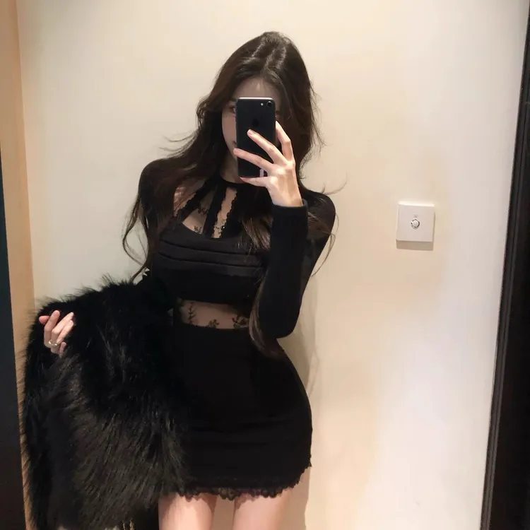 INSTUNNING纯欲御姐蕾丝挂脖秋冬打底连衣裙气质修身性感包臀短裙