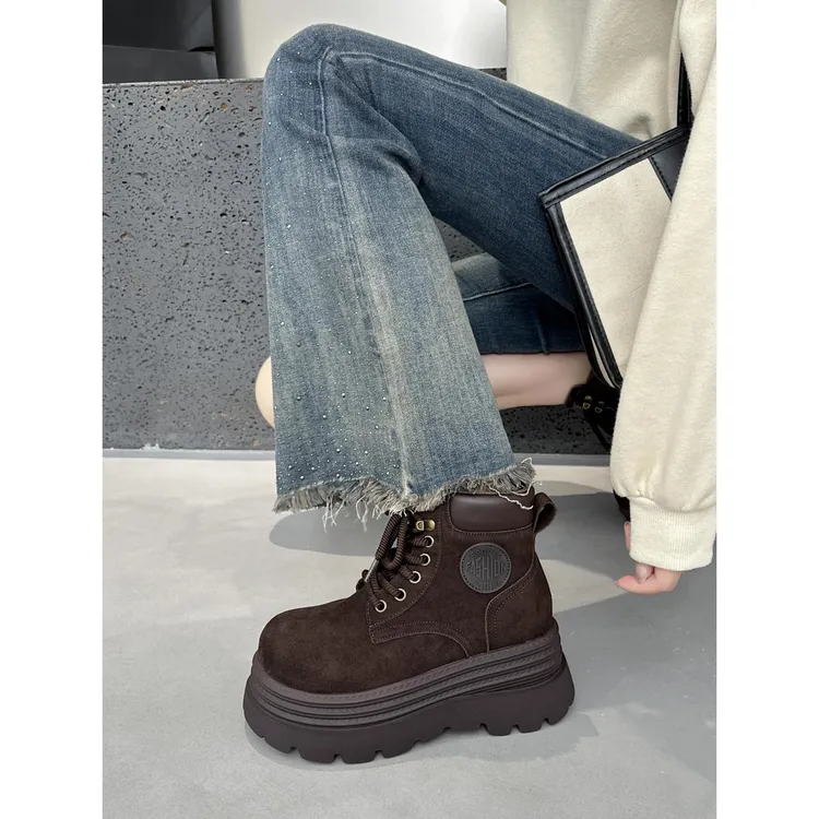 马丁靴女2025新款新疆厚底磨砂内增高短靴女春秋单靴子户外大黄靴