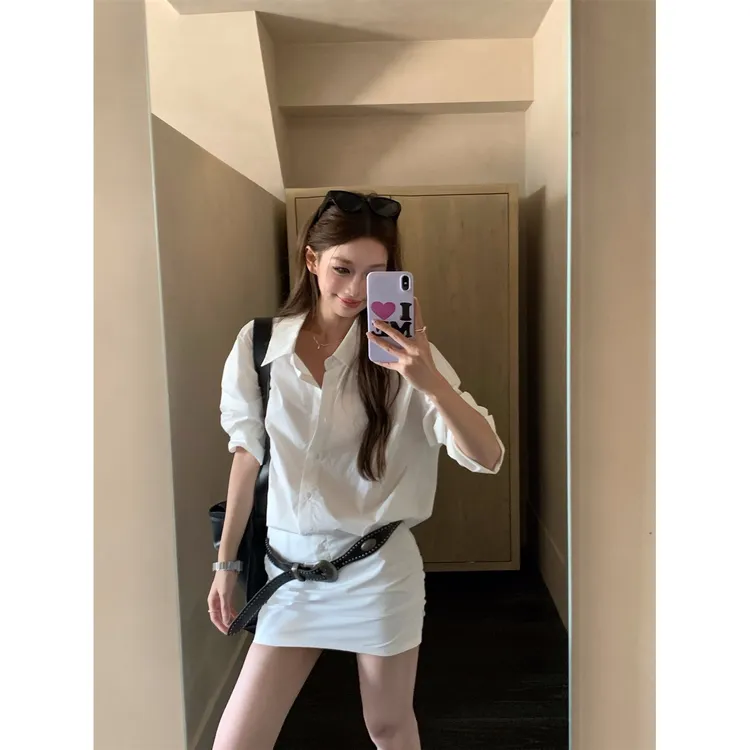 设计感显瘦气质白色高腰小众辣妹时尚纯欲女装连衣裙女2025年秋季