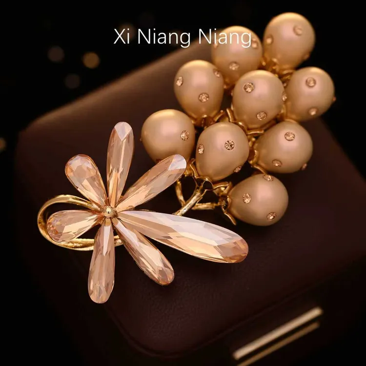 合金仿水晶胸针 澜七-葡萄小香风经典中古胸针高档外贸版-S5014