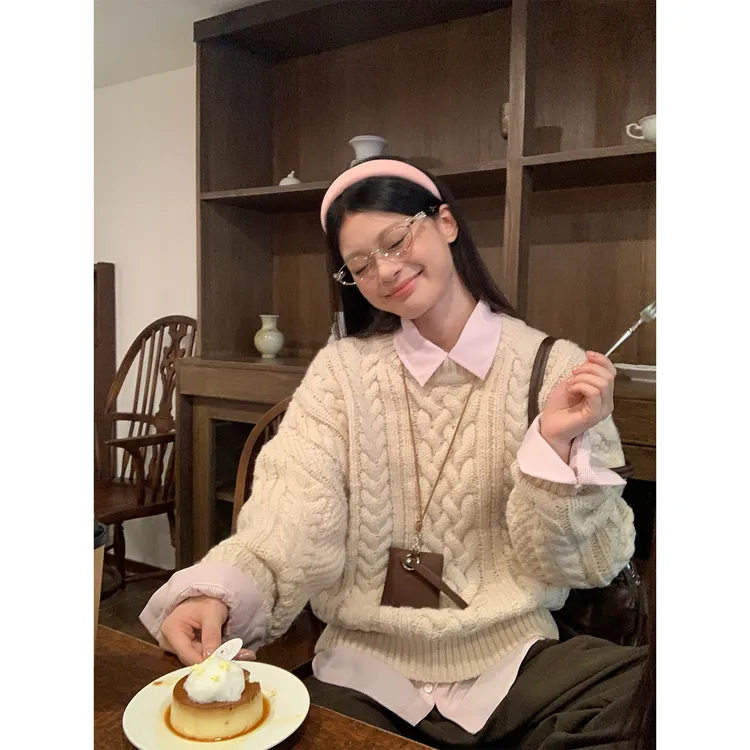 宋正恩杏色圆领高级感重磅百搭针织毛衣冬新款慵懒风韩系AAM115