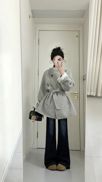 2025秋冬韩系高级感灰色系带收腰显瘦毛呢外套搭配牛仔裤两件套潮
