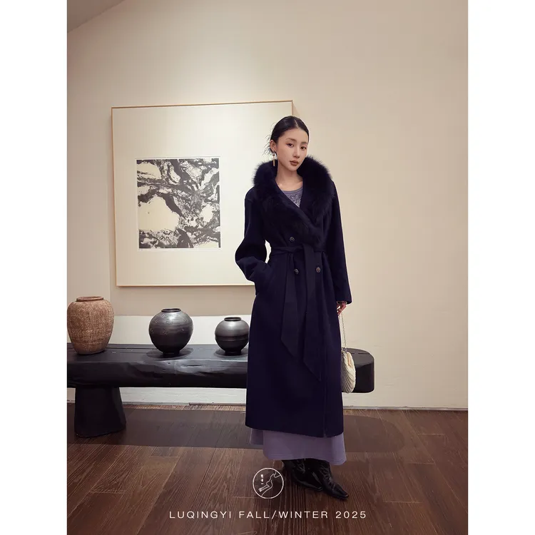 鹭青一原创【自飘零】860g羊绒狐狸毛翻领双面呢大衣L25D9084G