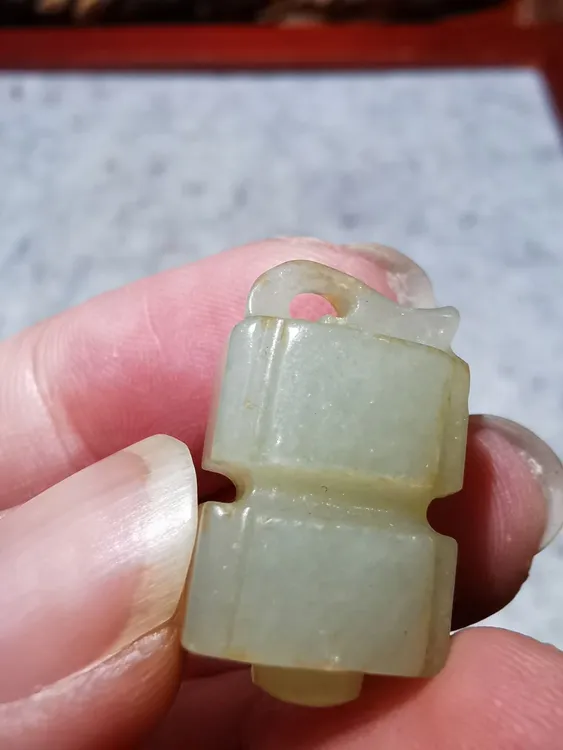 视频出现同款吊坠挂件