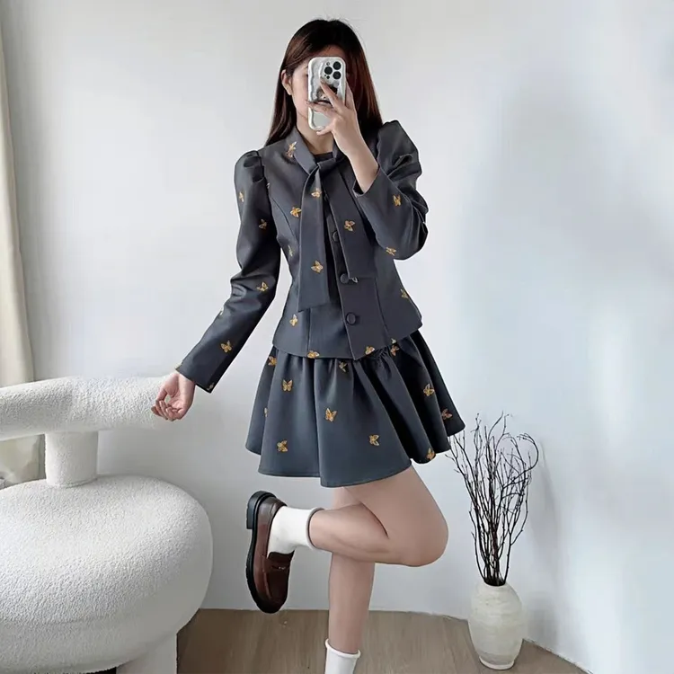 小香风时尚气质套装女2025春季新款灰色修身名媛外套高腰蓬蓬裙子