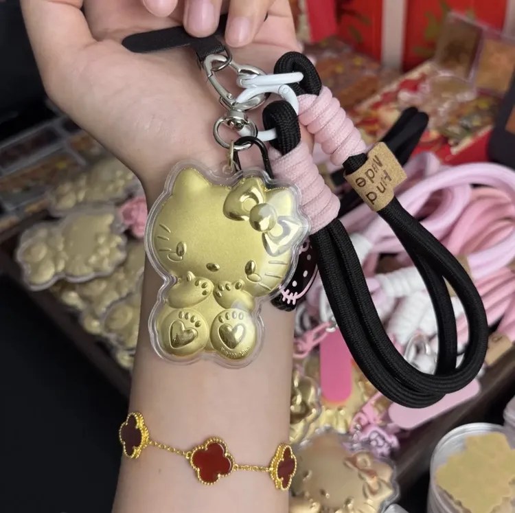 KT猫可爱网红时尚钥匙扣