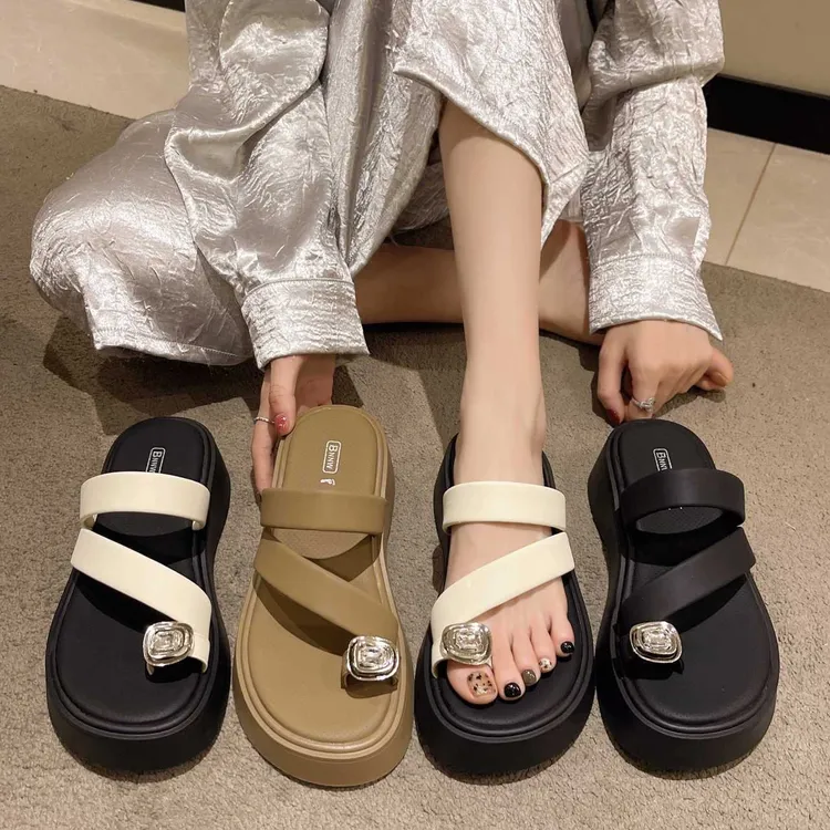 水钻女时装时尚增高防滑凉拖外穿时尚凉鞋夏天穿明星同款百搭鞋子