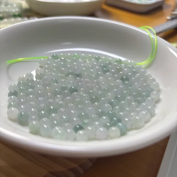 缅甸翡翠卡5mm+开播福利超值选择冰透白色蓝飘花散珠30颗
