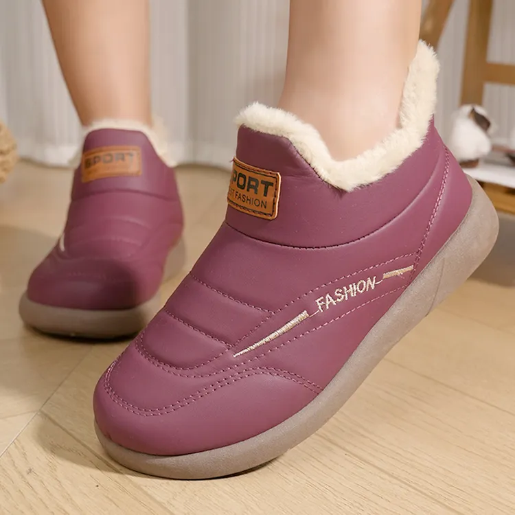 新款户外冬季短靴加绒加厚保暖靴平底圆头女士冬季休闲防滑棉靴