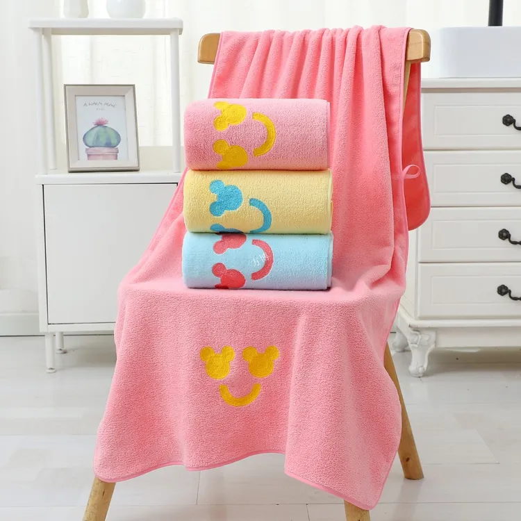Disney/迪士尼浴巾家用柔软成人洗澡不掉毛珊瑚绒吸水家用情侣